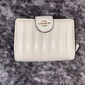 Coach Medium Corner Zip Wallet With Quilting